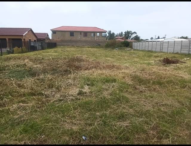 1,083M² VACANT LAND FOR SALE IN RIVERSDALE
